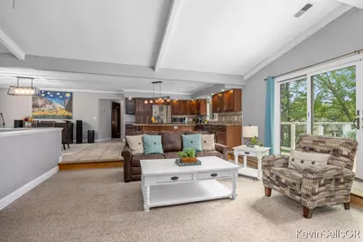 7710 Cascade Pines Drive SE, Grand Rapids, MI 49546 - Photo 13