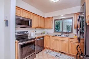 1325 Chartwell Carriage Way S, East Lansing, MI 48823 - Photo 25
