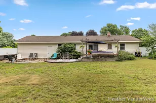 7887 Park Ln Ave, Jenison, MI 49428 - Photo 27
