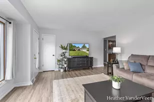 7887 Park Ln Ave, Jenison, MI 49428 - Photo 5