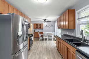7887 Park Ln Ave, Jenison, MI 49428 - Photo 9