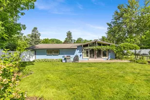 38 E Beltline Ave SE, Grand Rapids, MI 49506 - Photo 39