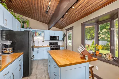 38 E Beltline Avenue SE, Grand Rapids, MI 49506 - Photo 5