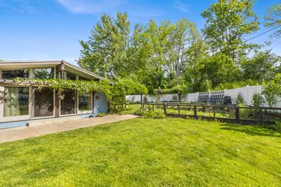 38 E Beltline Avenue SE, Grand Rapids, MI 49506 - Photo 43