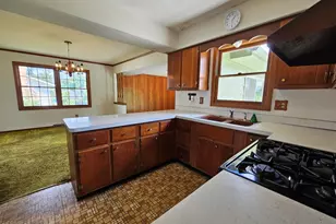 7711 Ravenswood Dr, Portage, MI 49024 - Photo 9