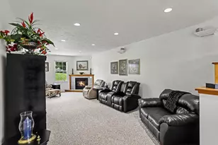 31 E Suttons Ridge, Battle Creek, MI 49014 - Photo 3