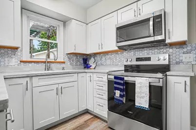 1605 Hansen Street, Muskegon, MI 49445 - Photo 9