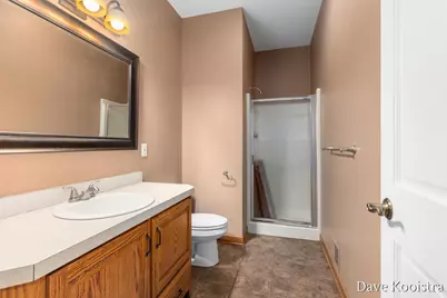 5133 Streamside Court NE, Rockford, MI 49341 - Photo 33