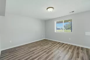 6335 Pine Island Dr NE, Comstock Park, MI 49321 - Photo 21