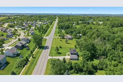 6335 Pine Island Drive NE, Comstock Park, MI 49321 - Photo 5