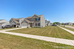 301 Wagonwheel Ct NE, Cedar Springs, MI 49319 - Photo 3