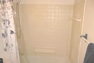 1021 Avondale Cir, Kalamazoo, MI 49048 - Photo 11