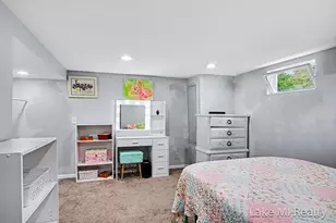 3639 Burlingame Ave SW, Wyoming, MI 49509 - Photo 11