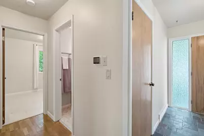 2121 Lakewood Drive, Kalamazoo, MI 49001 - Photo 17