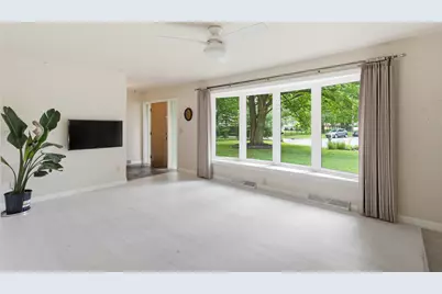 2121 Lakewood Drive, Kalamazoo, MI 49001 - Photo 7