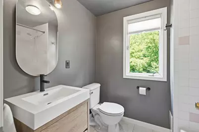 2121 Lakewood Drive, Kalamazoo, MI 49001 - Photo 25