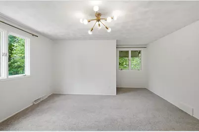 2121 Lakewood Drive, Kalamazoo, MI 49001 - Photo 23