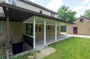 2121 Lakewood Dr, Kalamazoo, MI 49001 - Photo 35