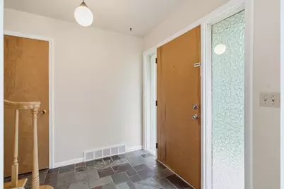 2121 Lakewood Drive, Kalamazoo, MI 49001 - Photo 21