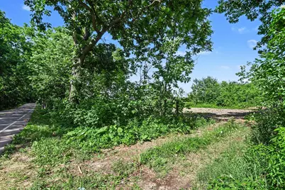 1301 N Benton Center Road, Benton Harbor, MI 49022 - Photo 7