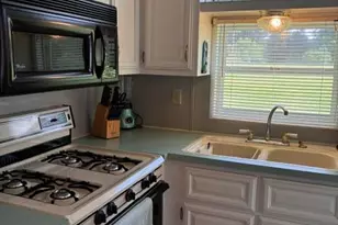 731 Bayside Ln, Coldwater, MI 49036 - Photo 7