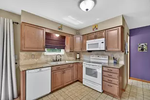 7108 Fairgrove Dr, Swartz Creek, MI 48473 - Photo 13