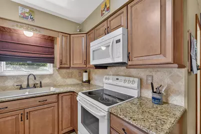7108 Fairgrove Drive, Swartz Creek, MI 48473 - Photo 15