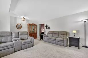 7108 Fairgrove Dr, Swartz Creek, MI 48473 - Photo 7