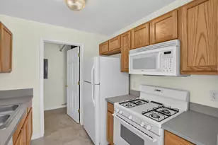 1089 Addington Ln, Ann Arbor, MI 48108 - Photo 13