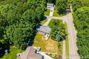 2135 Lakeridge Dr, Holland, MI 49424 - Photo 61