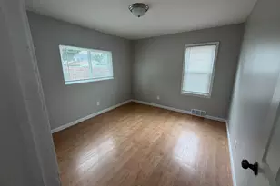 14828 Euclid Ave, Allen Park, MI 48101 - Photo 15