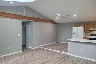 6322 Princess St, Taylor, MI 48180 - Photo 5