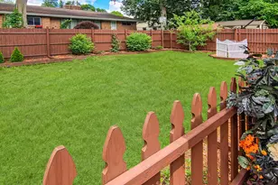 746 Oakridge Dr, Jackson, MI 49203 - Photo 43