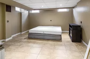 746 Oakridge Dr, Jackson, MI 49203 - Photo 21