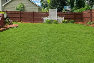 746 Oakridge Dr, Jackson, MI 49203 - Photo 45