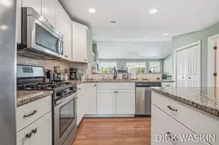 1276 Prestwick Dr, Holland, MI 49423 - Photo 17