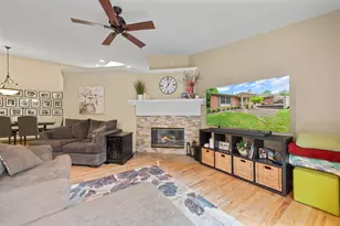 7256 Green Farm Rd, West Bloomfield, MI 48322 - Photo 13