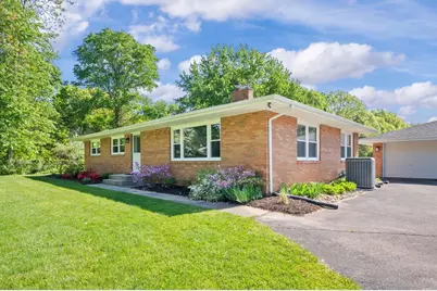2225 Maple Path, Saint Joseph, MI 49085 - Photo 5