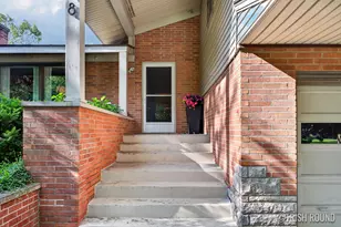 518 Russwood St NE, Grand Rapids, MI 49505 - Photo 3