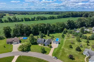 3860 Gateway Ln, Niles, MI 49120 - Photo 5