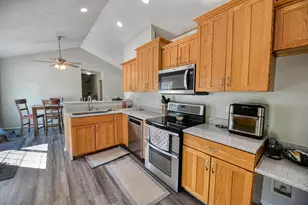 3860 Gateway Ln, Niles, MI 49120 - Photo 5