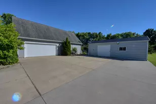 3860 Gateway Ln, Niles, MI 49120 - Photo 31