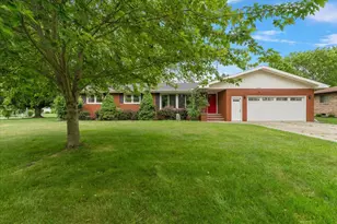 5866 Ponderosa Dr, Stevensville, MI 49127 - Photo 1
