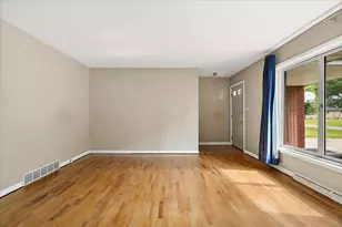 5866 Ponderosa Dr, Stevensville, MI 49127 - Photo 3