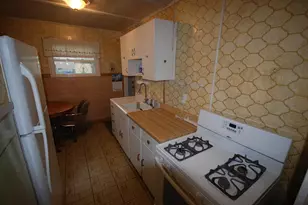 1620 E Meyers Ave, Hazel Park, MI 48030 - Photo 7