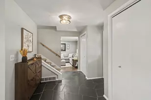 16242 Suffolk Dr, Spring Lake, MI 49456 - Photo 9