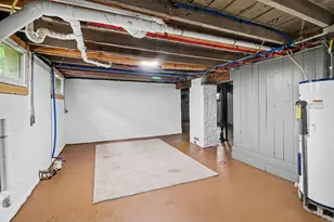 109 N Franklin St, Ludington, MI 49431 - Photo 33
