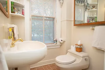 112 E Maple Street, Vicksburg, MI 49097 - Photo 25