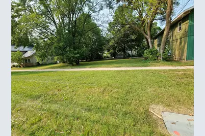 244 W Saint Joseph Street, Watervliet, MI 49098 - Photo 1