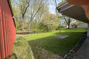 122 N Sherman St, Howard City, MI 49329 - Photo 9